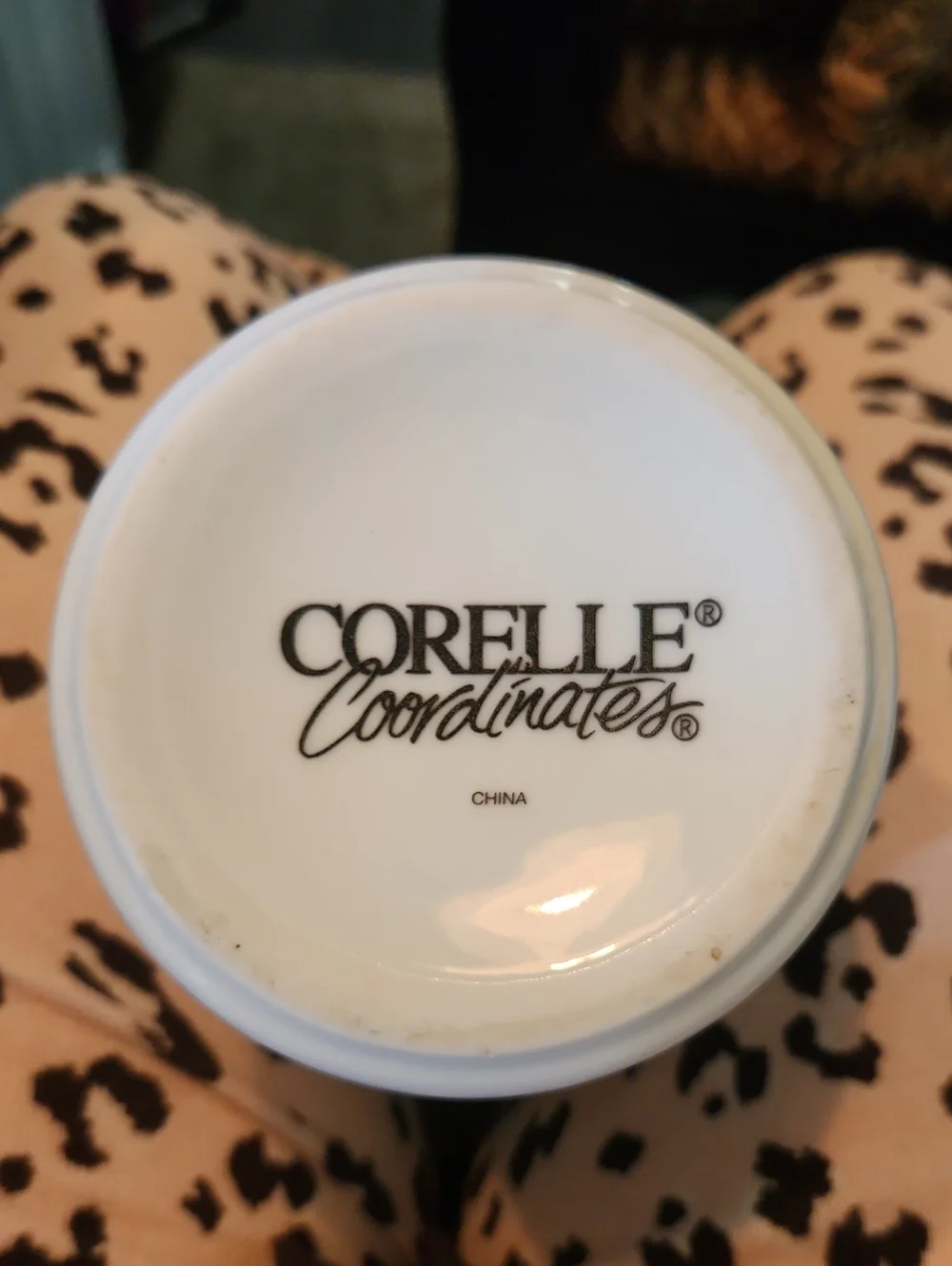 Corelle White Ceramic Utensil Holder with Green Ivy Border